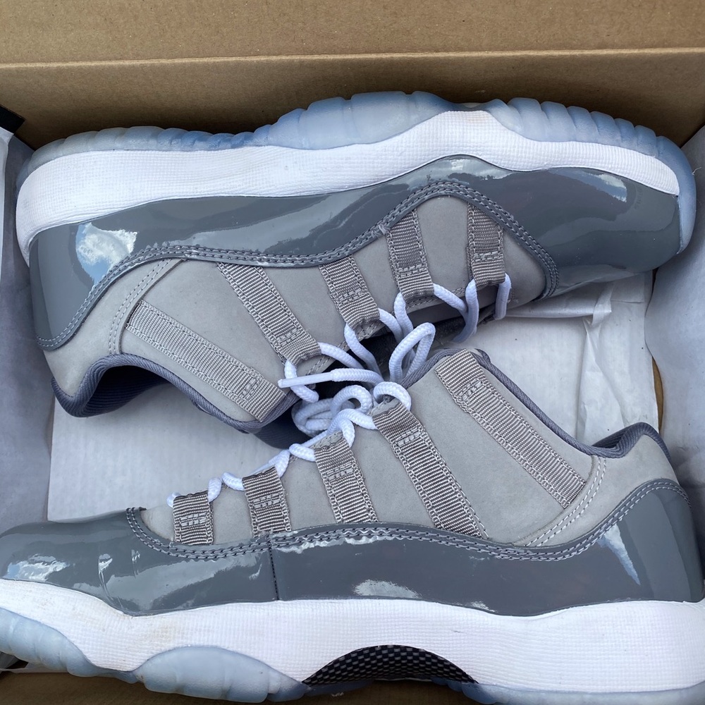 Cool grey low 11 SIZE 4.5